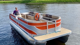 Экскурсионный тур по рекам и каналам на катере от компании Top Trip