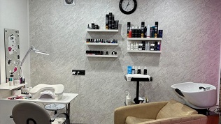 Маникюр и педикюр с покрытием от студии красоты «Ангел»