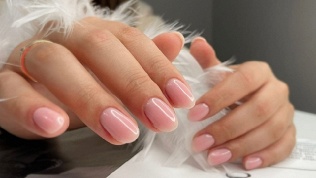 Маникюр и педикюр с покрытием гель-лаком от мастера Маргариты