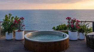 Отдых на берегу Черного моря в экоотеле «Scala Кабардинка»