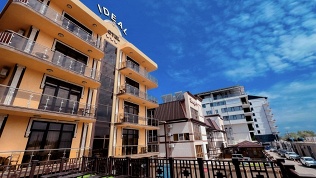 Отдых в Анапе с посещением теплого бассейна в отеле Ideal