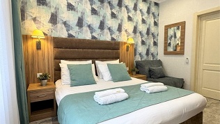 Отдых в Геленджике на берегу Черного моря в отеле «Ульяна»