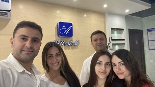 Комплексная чистка зубов в стоматологии «Атам»