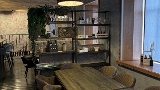 Меню кухни в баре «Синева» и в арт-пространстве «Хейзи»