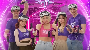 Игра в шлеме на VR-арене или на Sony PlayStation в клубе Zaga Game