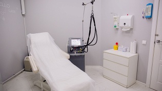 Эпиляция александритовым лазером в клинике Hello Lase