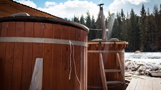 Отдых с крещенскими купаниями на базе отдыха «Зорька»