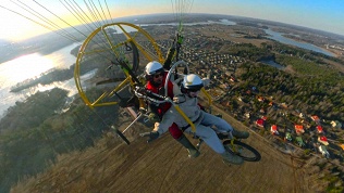 Полет с инструктором на параплане с мотором от компании FlyMotorMan