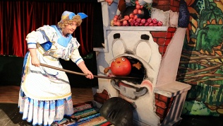 Спектакль «Тётушка Луша и Колобок Ванюша» за полцены