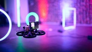 Пилотирование дронов в развлекательном центре Drontech.club