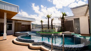 Отдых на первой береговой линии Черного моря в отеле Laza Hall