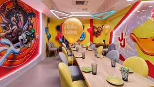 Праздник в банкетной комнате в парке развлечений Joki Joya