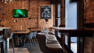 Всё меню и напитки в гастробаре «Дельта» за полцены