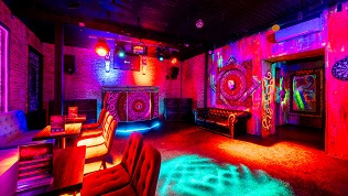 Меню и напитки в ночном клубе Story 28 Group