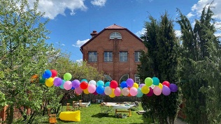 Проживание в коттедже Stolby от компании «Яблоневый сад Барыбино»