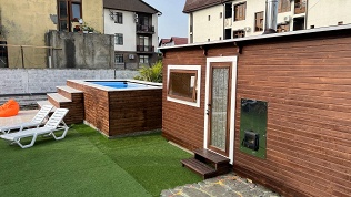 Отдых в бане с посещением подогреваемого бассейна в гостевом доме Mantarini