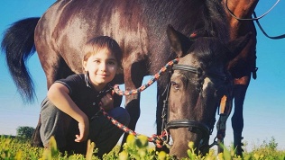 Прогулка на пони и лошадях до озера Донцо от конного клуба «Эдельвейс»