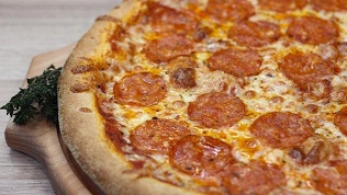 Всё меню пиццы в баре «Вкусный градус» за полцены