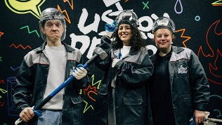 Посещение комнаты ярости от компании Ustroy Destroy