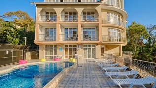 Отдых в Лоо на берегу Черного моря в гостевом комплексе «Горная Венеция»