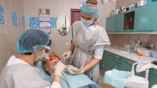 Комплексная гигиена полости рта в сети стоматологических клиник Unident