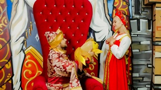 Билет на спектакль