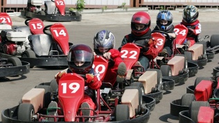 2 или 3 заезда на дрифт-карте в картинг-центре Crazy Cart
