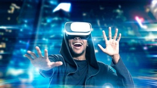 Игра в шлеме Oculus Rift