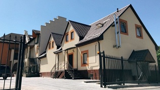 Отель Robertina