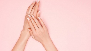 Маникюр и педикюр в салоне красоты Di & Anna