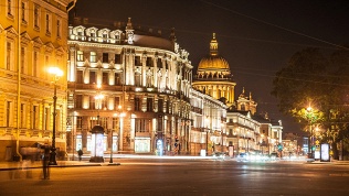Экскурсия по новогоднему Петербургу от компании «Петрополь»