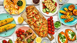 Всё меню от службы доставки Tortuga за полцены