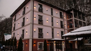 Отдых в поселке Эстосадок в гостевом доме «Тройка»