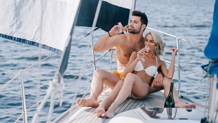 Романтическое свидание на парусной яхте от парусного клуба «Шкипер»