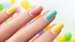 Маникюр и педикюр с покрытием гель-лаком в салоне красоты «Хамелеон»