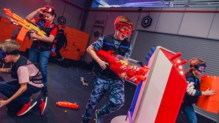 Игра в «Нёрф»