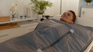 Сеансы массажа в SPA-капсуле в центре красоты и здоровья «Алтея»