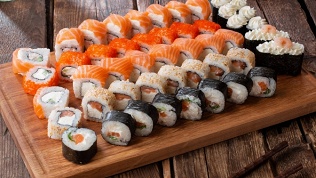 Доставка еды Rolls Cafe