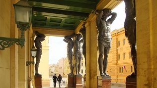 Билет на экскурсию «По местам загадывания желаний» от «Питер Гид»