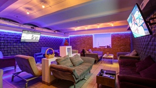 Lounge Bar DoZaRi