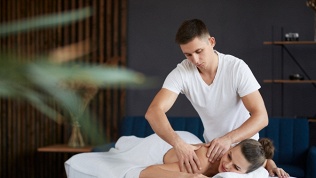 30 или 60 минут ручного массажа в студии Михаила Кирсанова