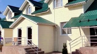 Аренда двухэтажного таунхауса на горнолыжном курорте в комплексе Green