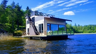 HouseBoat Kovcheg