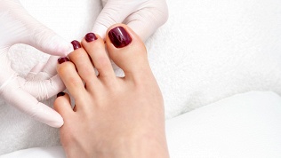 Маникюр и педикюр с покрытием гель-лаком от мастера Анны Радзиховской
