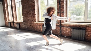 Групповые занятия танцами с преподавателем танцев Анастасией Гришиной