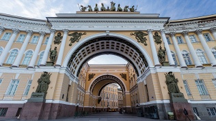 Тур на зимние праздники в Санкт-Петербурге от компании «Невские сезоны»