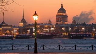 Билет на автобусную вечернюю экскурсию по Петербургу от «Питер Гид»