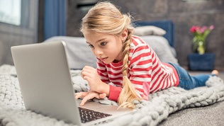 Видеопоздравление от героев мультфильмов от компании «В мультике»