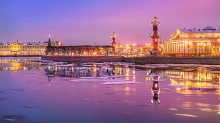 Экскурсия «Мифы и легенды Петербурга» от агентства «Виктория»