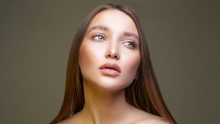 Чистка, всесезонный пилинг лица или SMAS-лифтинг в центре Paradise